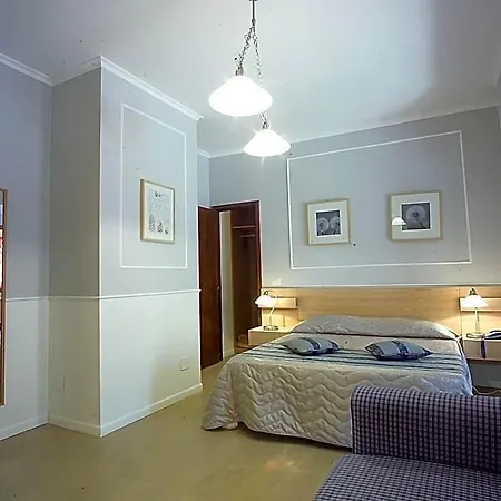 Magnolia Hotel 3*