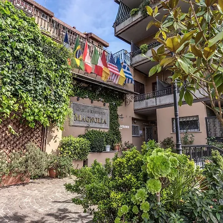Magnolia Hotel 3*